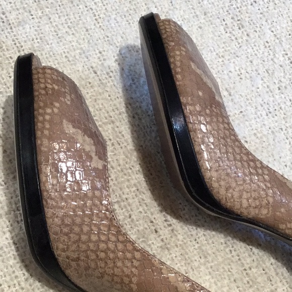Cole Haan, NIKEAIR, New Taupe “Snake” Peep Toe Slingback Heels 9M - Picture 7 of 8